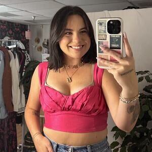 Aritzia Wilfred Rhapsody Crop Top Electron Fuchsia Size 8